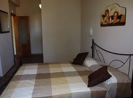 Sole Dell'etna Bed & Breakfast 3*